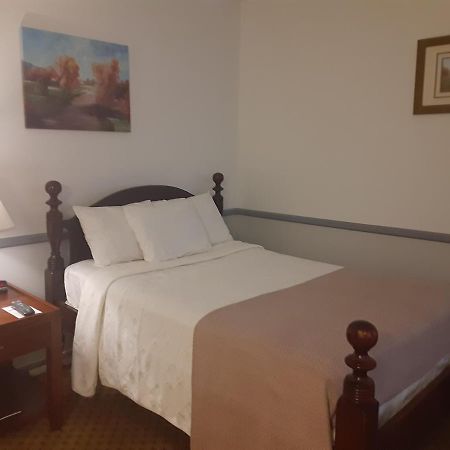 The Charles Inn Бангор Экстерьер фото