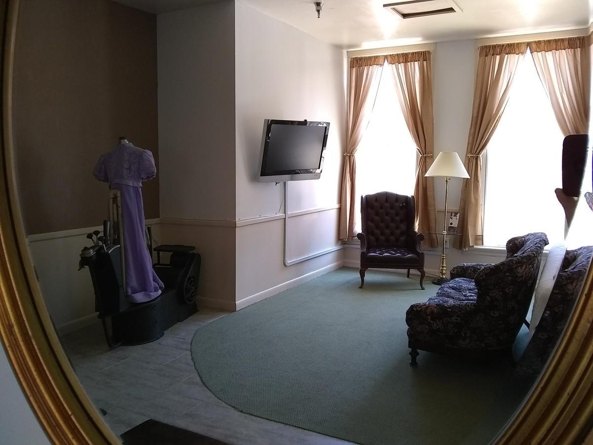 The Charles Inn Бангор Экстерьер фото