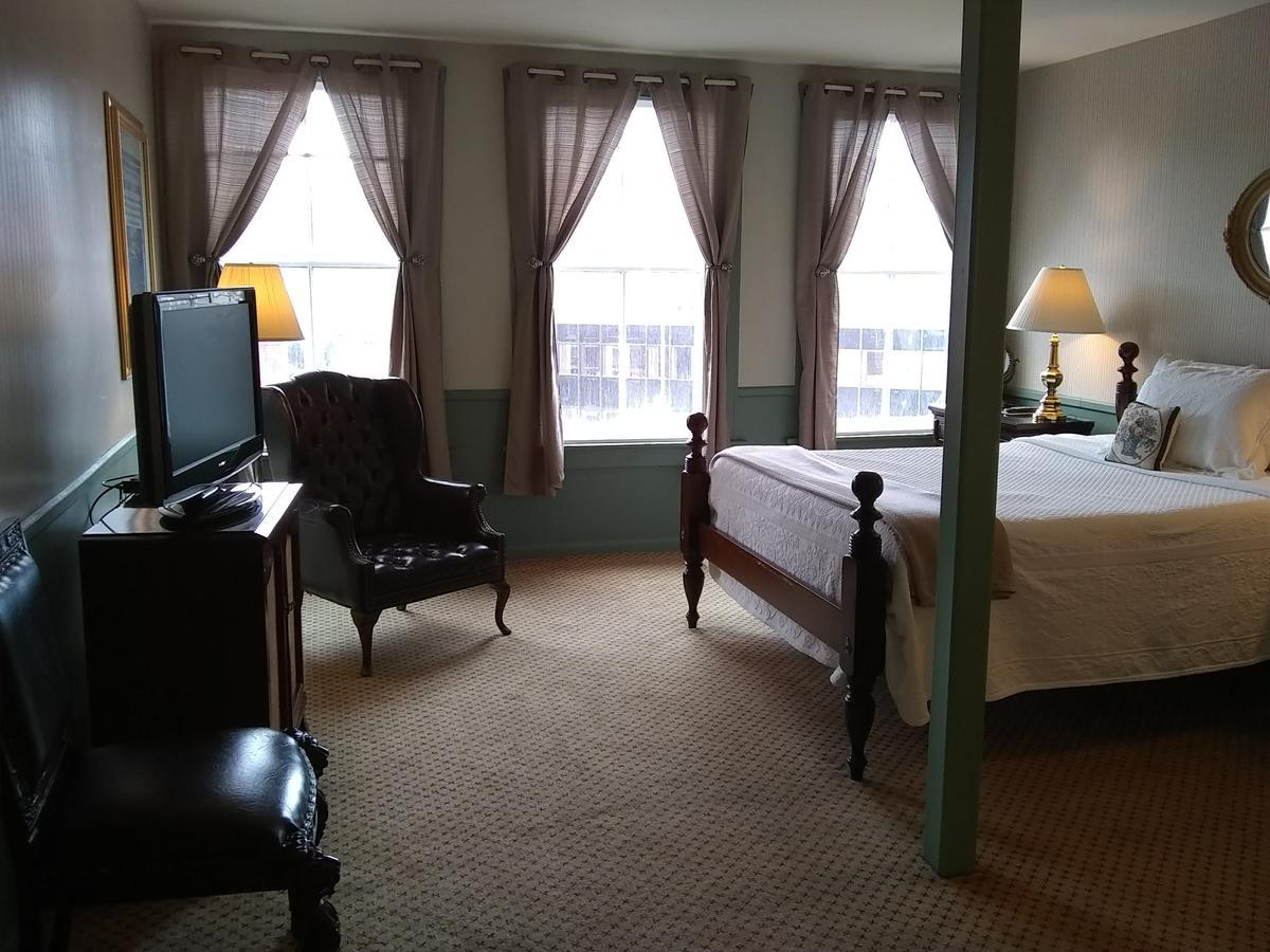 The Charles Inn Бангор Экстерьер фото