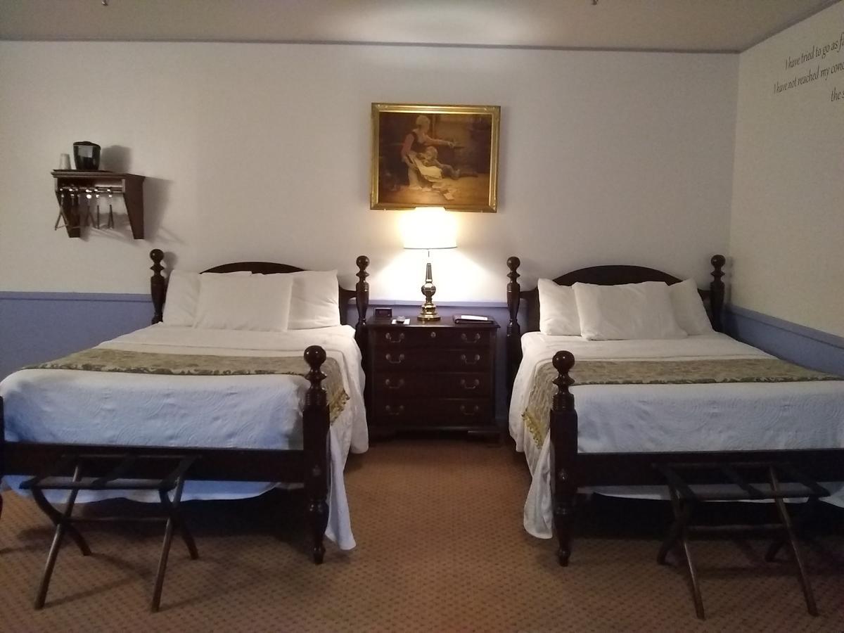 The Charles Inn Бангор Экстерьер фото