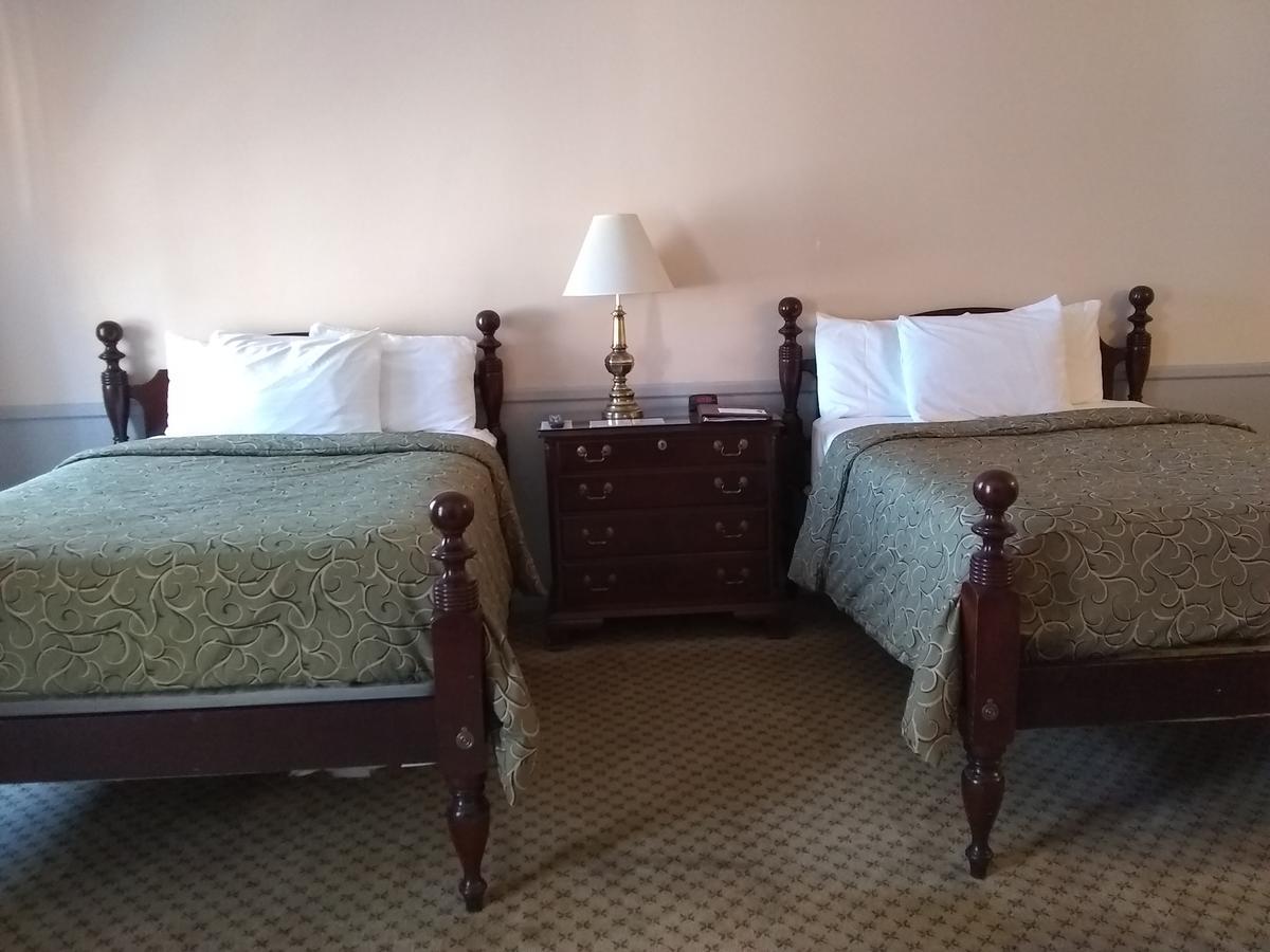 The Charles Inn Бангор Экстерьер фото
