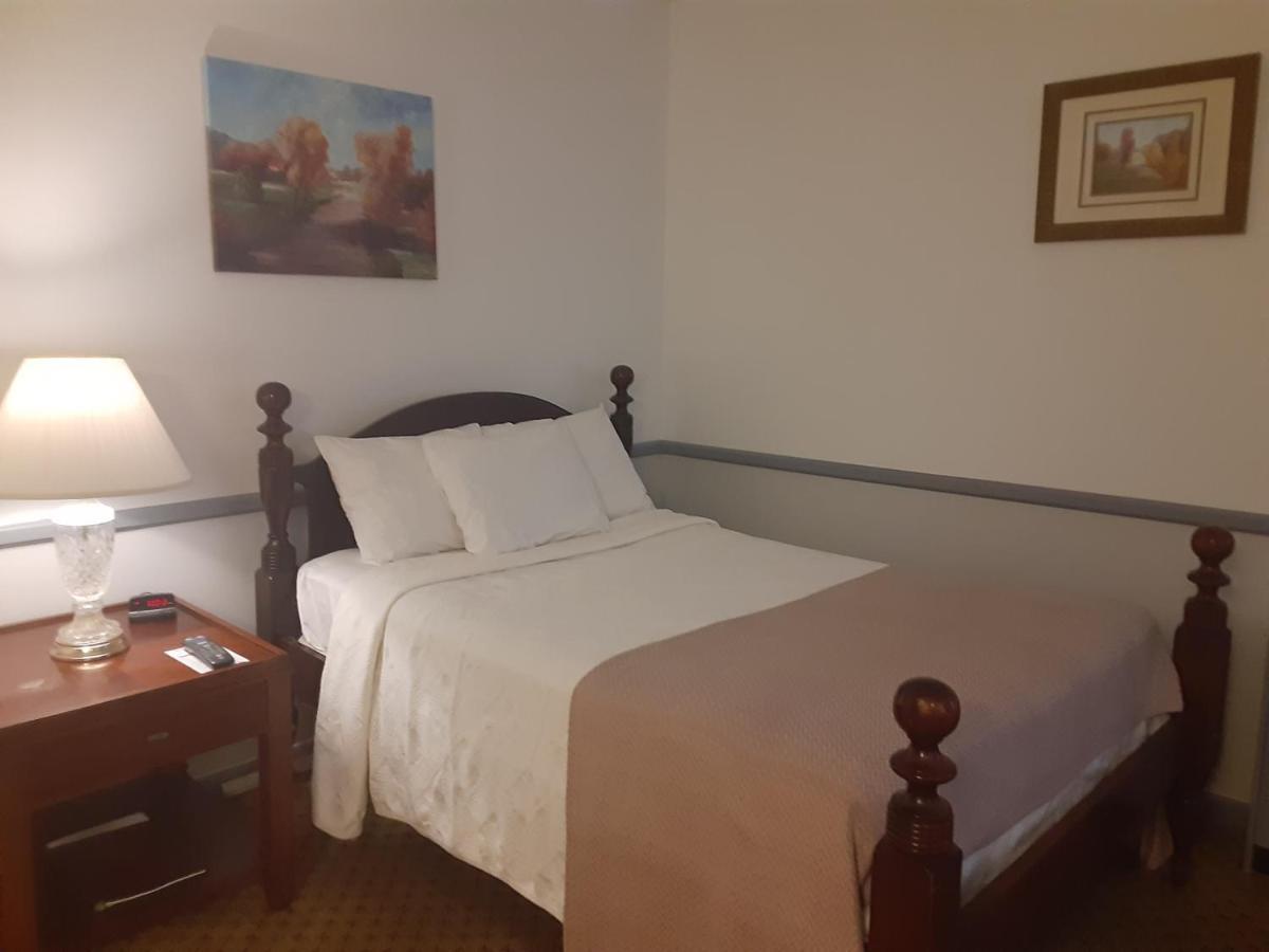 The Charles Inn Бангор Экстерьер фото