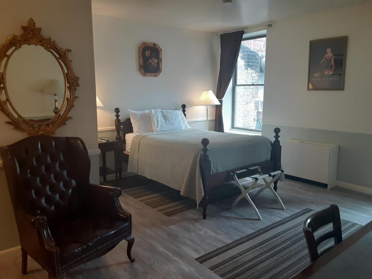 The Charles Inn Бангор Экстерьер фото