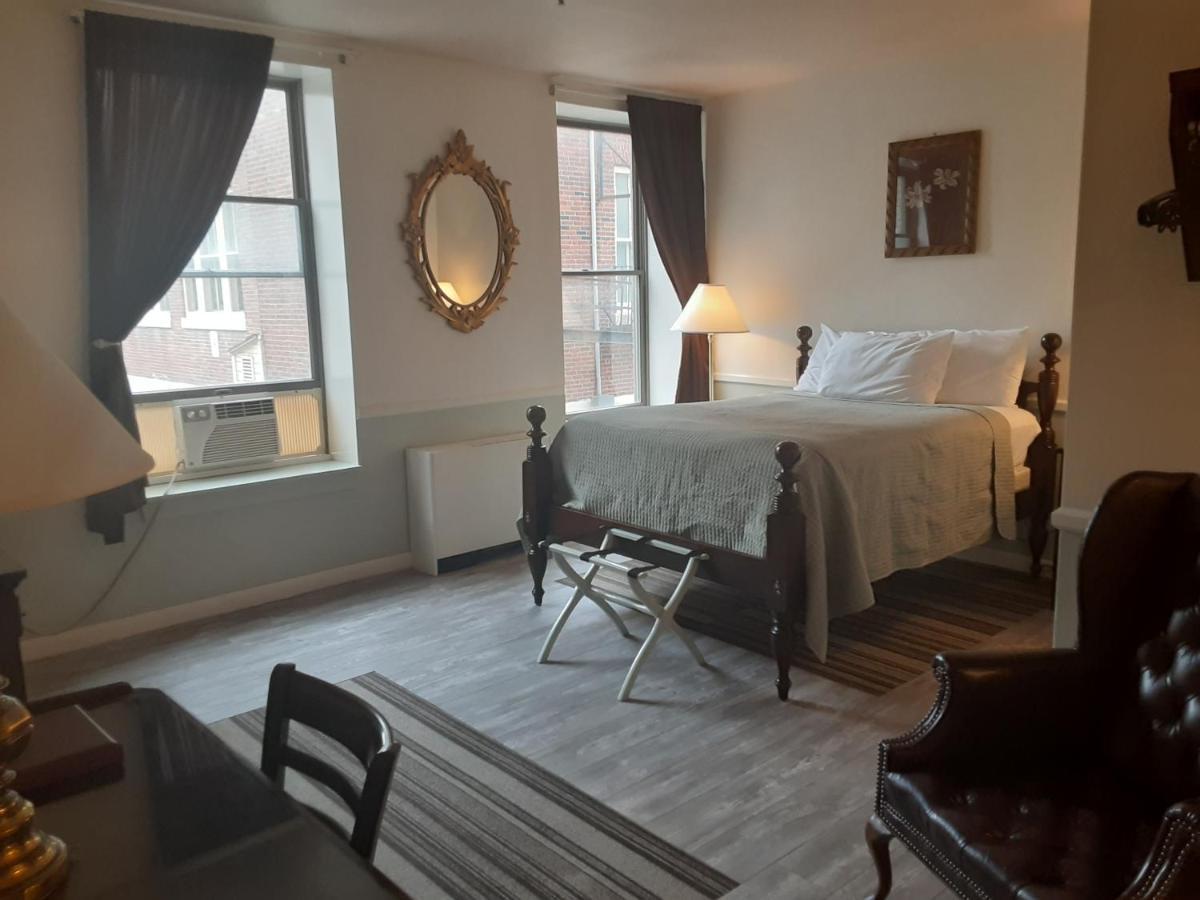 The Charles Inn Бангор Экстерьер фото